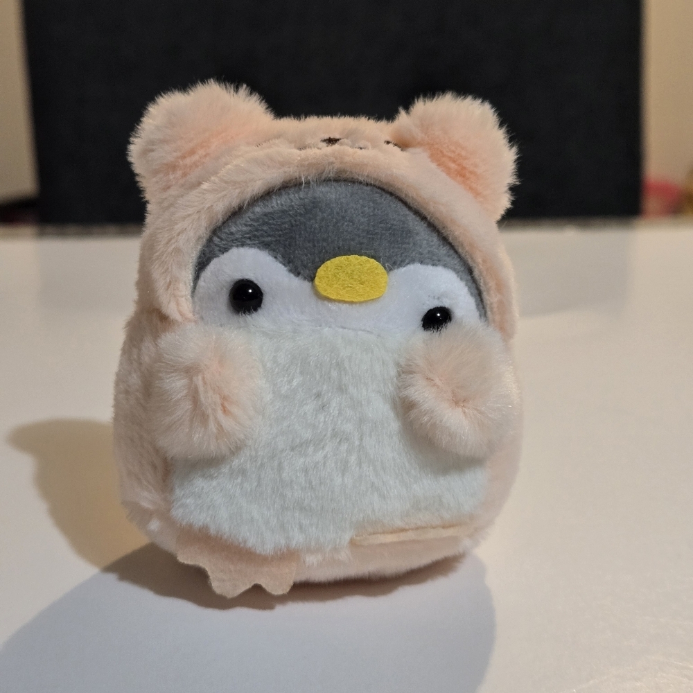Charming Plush Sleepy Eye Penguin Keychain, Bag Chain